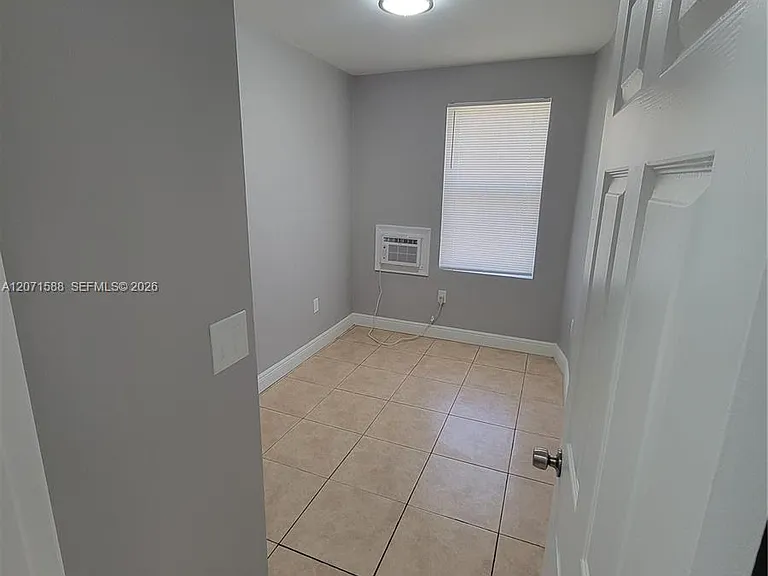 1740 NW 1st Pl #3 — Photo 6