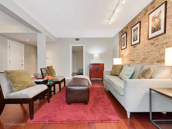 5th image of 509 W Roscoe St APT Bb