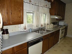 5th image of 1708 Mansfield St