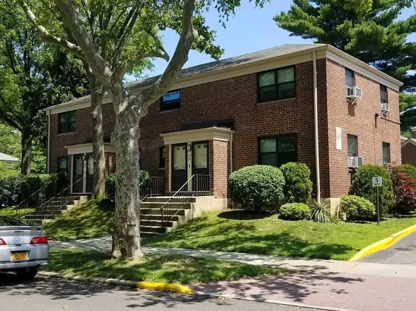 219-58 74th Ave #Lower Level, Bayside, NY 11364
