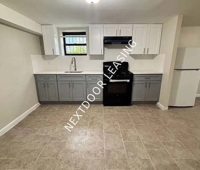 179 Ellis Ave #G1M — Photo 2