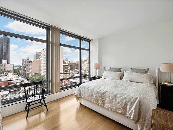 5th image of 450 E 83rd St APT 10B