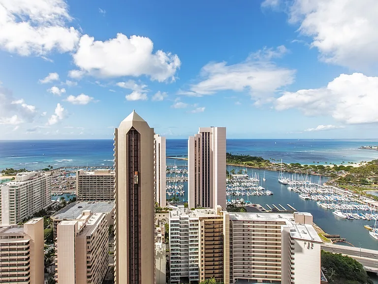 Ala Wai Blvd — Photo 20