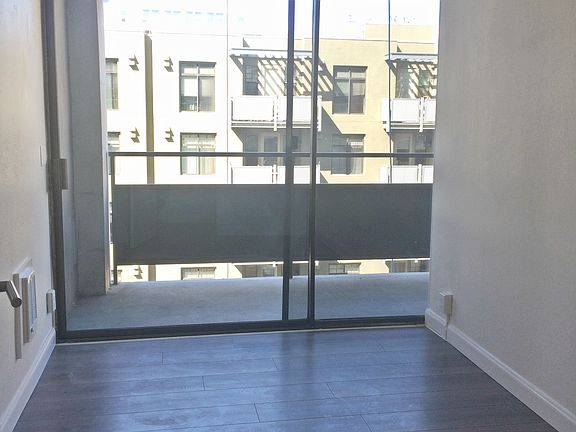 2nd image of 801 Franklin St APT 613