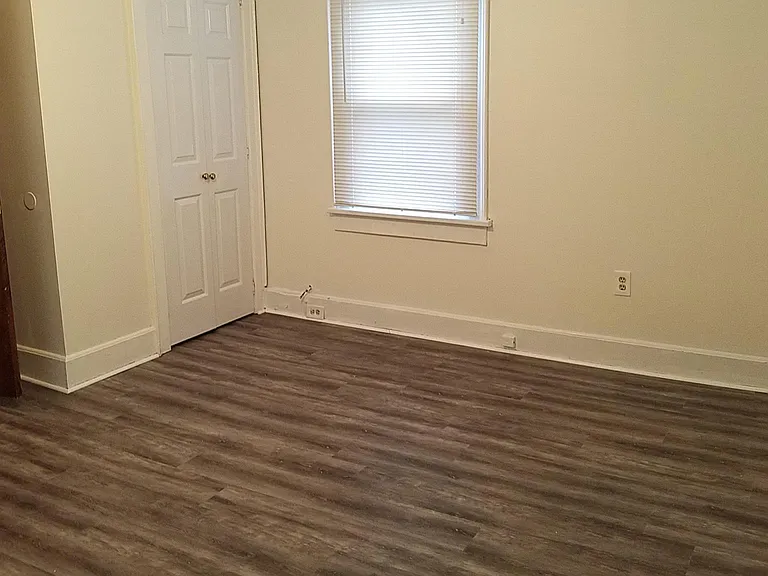 409 W Lincoln Ave — Photo 24