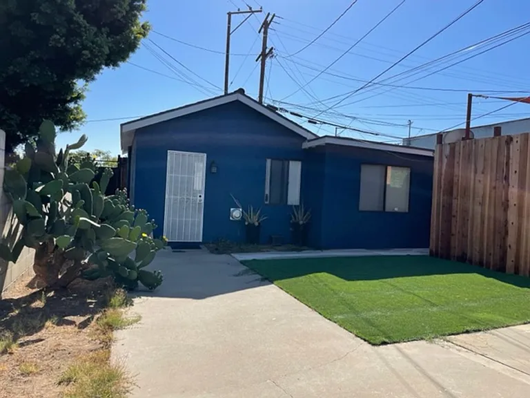 792 Termino Ave #B — Photo 5