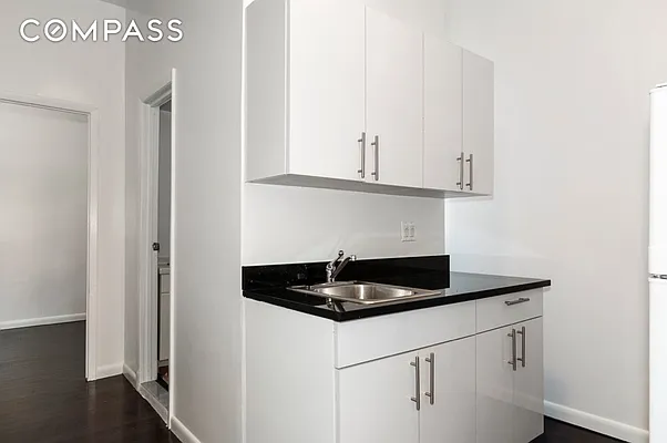 Rented by Compass | media 16