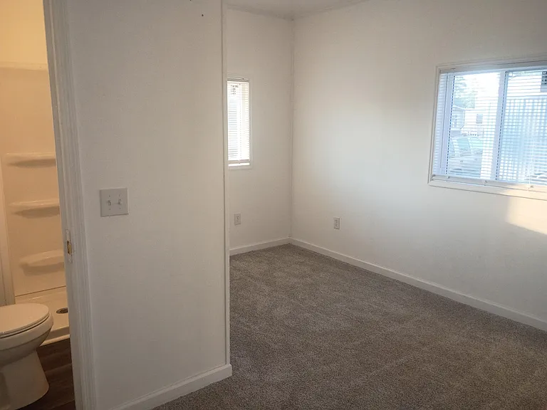 5480 Bluff Rd #10 — Photo 14