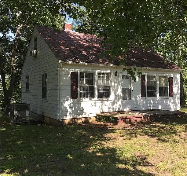 731 Rex Ave — Photo 1