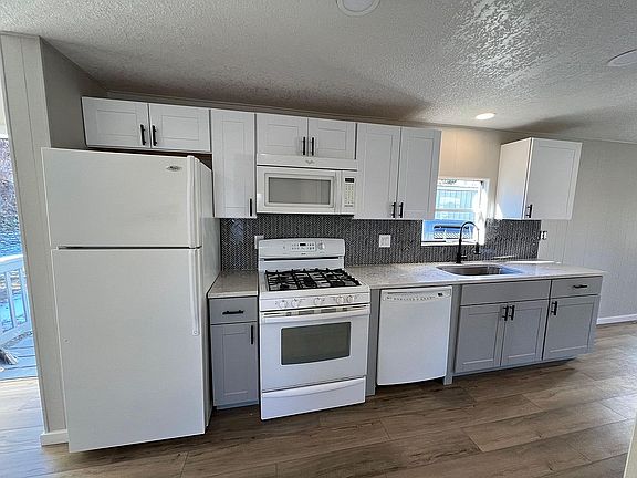 3rd image of 9850 Federal Blvd Lot 58