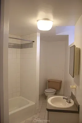 Rented by City Connections Realty | media 5