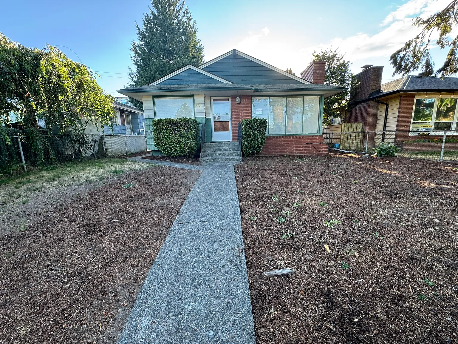 3 bed, 1040 sqft, $2,900 — Photo 2