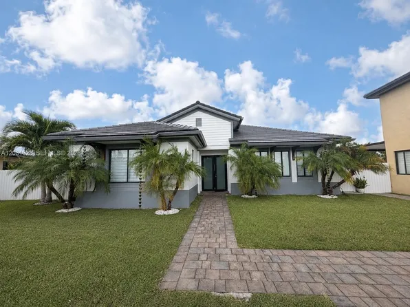 23037 SW 108th Ct, Miami, FL 33170