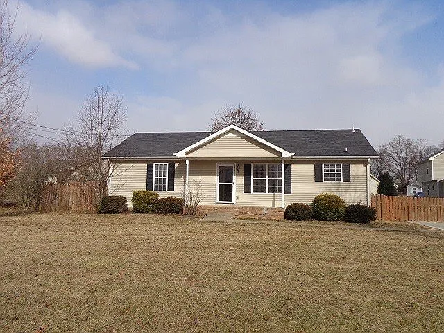 2403 Egret Dr