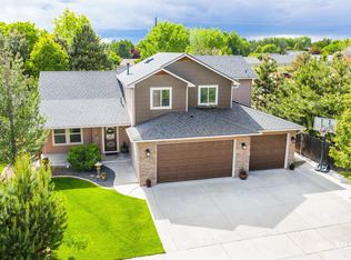 1031 Shadowridge Ave, Eagle, ID 83616