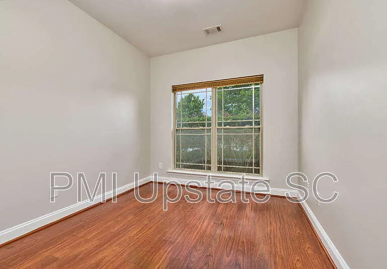 243 Scottish Ave — Photo 18