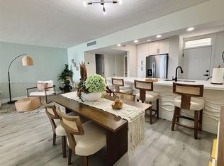 6450 Collins Ave APT 1107, Miami Beach, FL 33141