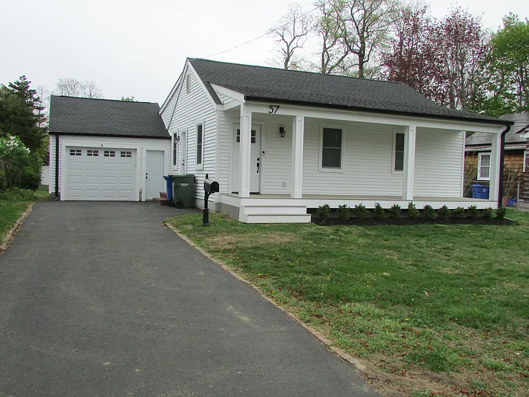 57 Villa Pl — Photo 3