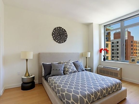 4th image of 180 Myrtle Ave APT 4N