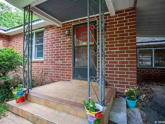 3rd image of 1109 NW 40th Ave