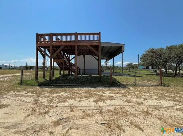 910 W Polk Ave, Pt O Connor, TX 77982