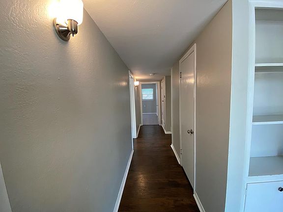 3rd image of 1415 Nabors Ln