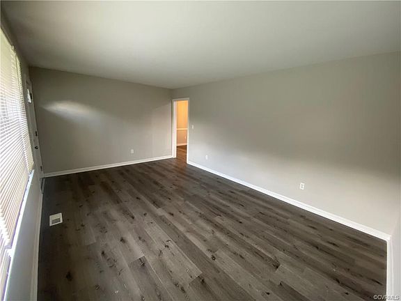 3rd image of 338 Myrtle Dr