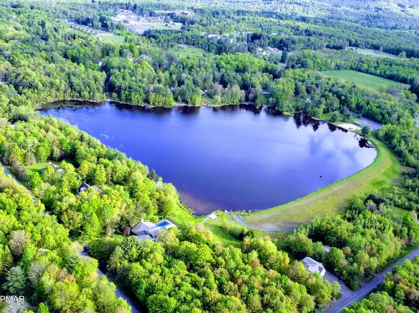 5 Embill Dr, Blakeslee, PA 18610