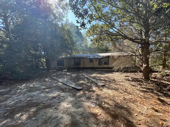 3888 Bear Head Rd, Crestview, FL 32539