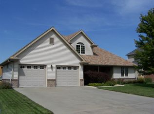 2010 Irving St Beatrice NE 68310 Zillow