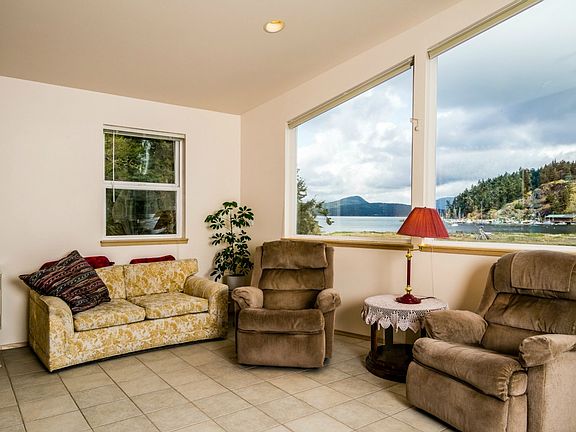 3rd image of 38 Shoreland Dr