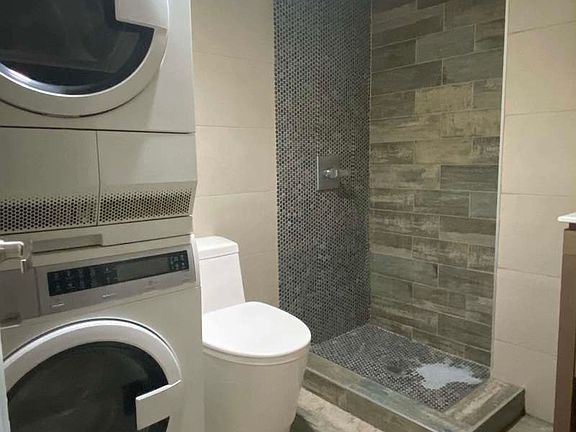 2nd image of 1044 Putnam Ave #1F
