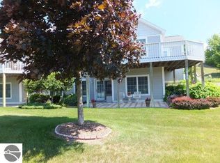 2886 E Crown Dr, Traverse City, MI