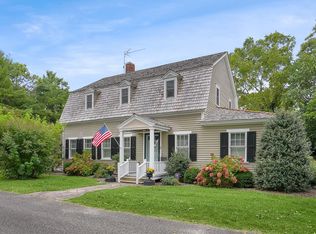 2 South St, Onancock, VA 23417