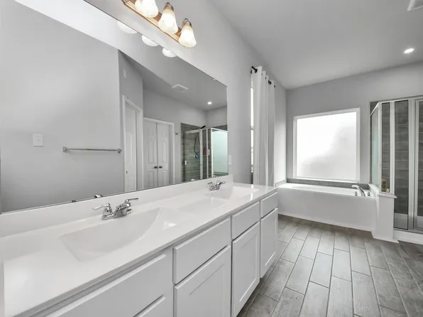 14718 Black Rail Dr, Houston, TX 77049