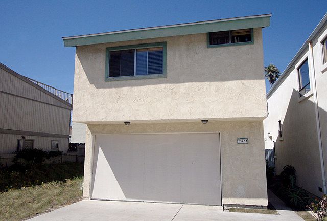 1st image of 345 Highland Dr