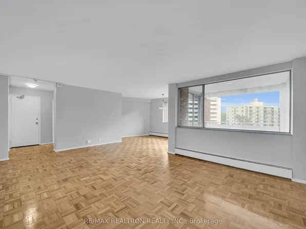 9 Deer Park Cres, Toronto, ON