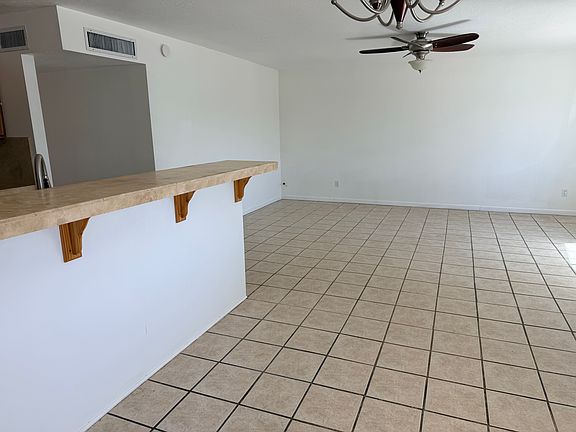 3rd image of 2126 Kingston Dr