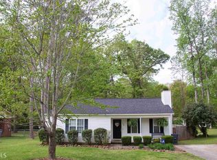 128 Oakland Dr, Gray, GA 31032