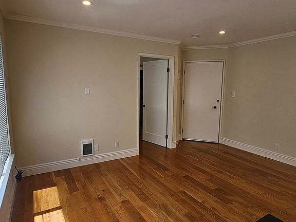 5th image of 262 12th St #5