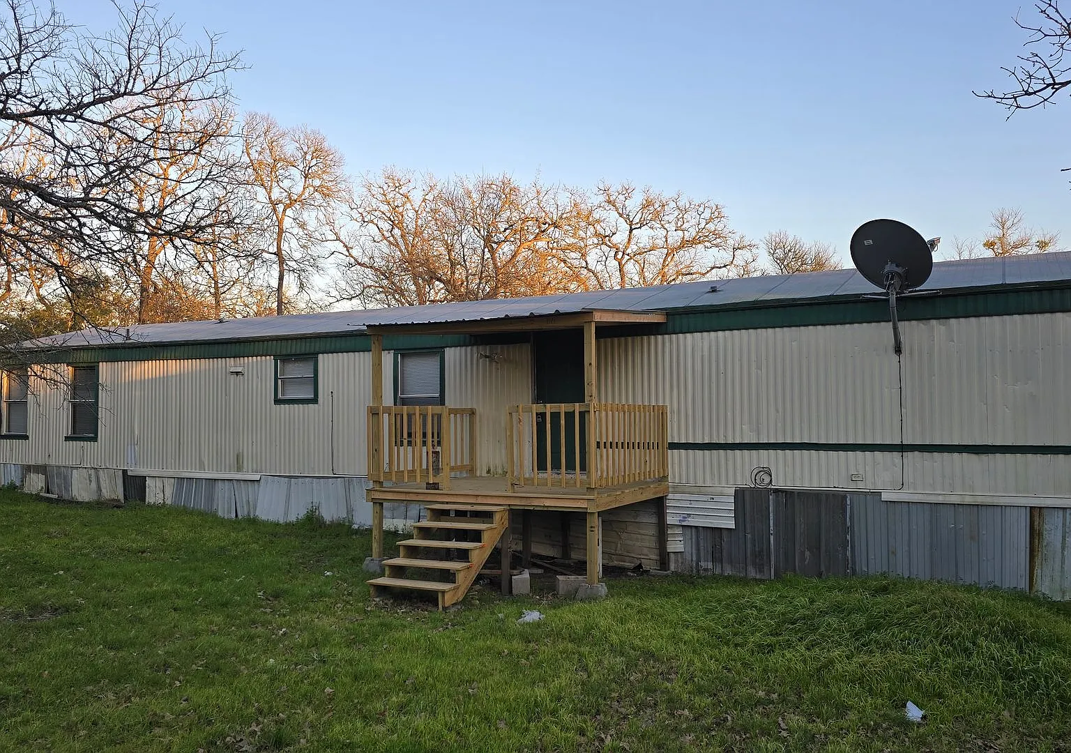 8315 Burleson Manor Rd — Photo 1