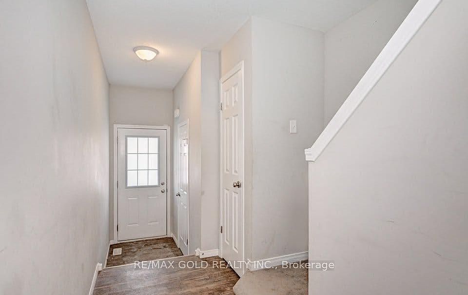 1st image of 50 Pinnacle Dr #35