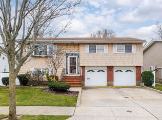 51 Florence Ave, Freeport, NY 11520