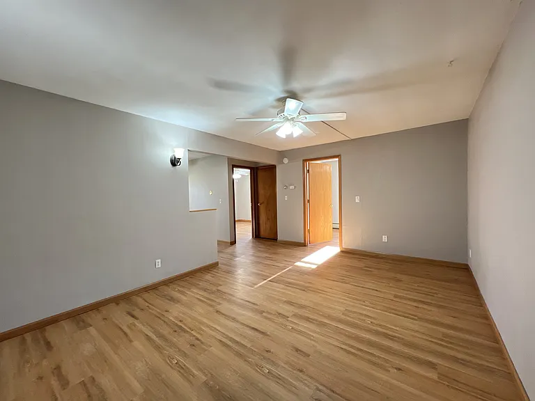 1722 Hamblin Ct #5 — Photo 8