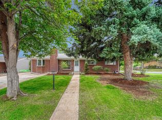 408 Scranton St, Aurora, CO 80011
