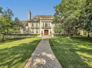 2811 S Columbia Pl, Tulsa, OK 74114