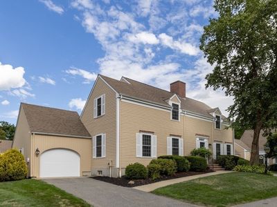 10 Martingale Ln Unit 10, Andover, MA, 01810