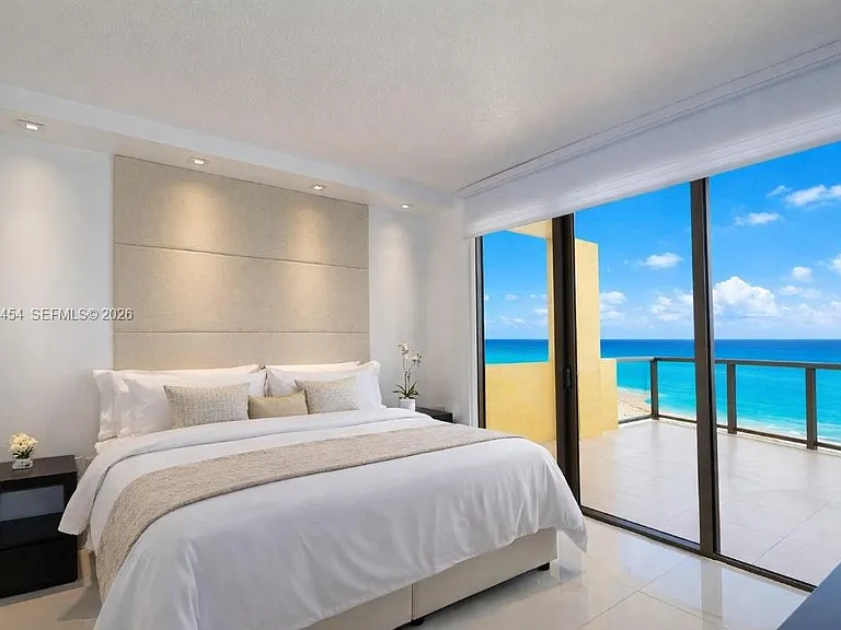 16275 Collins Ave #XX01 — Photo 6