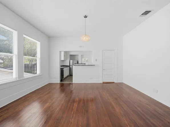 141 E Woodlawn Ave #2, San Antonio, TX 78212