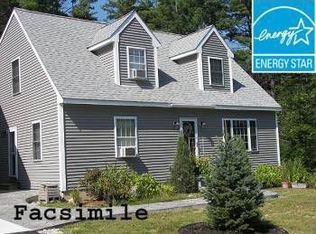 7273 School St, Loudon, NH 03307